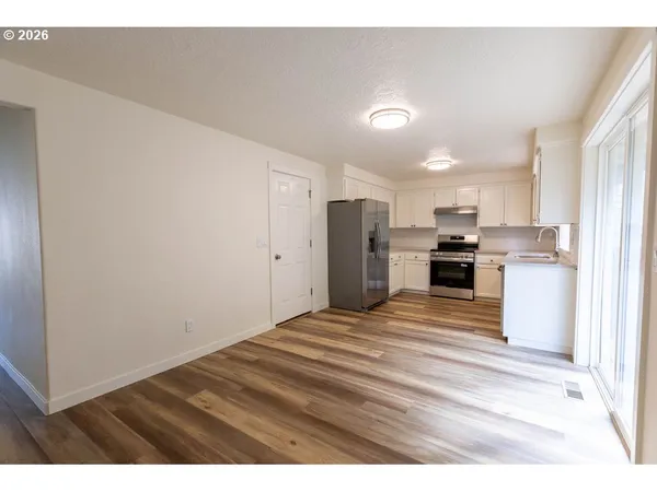 $410,000 | 384 Lower Lavista Court Northwest, Salem, OR 97304