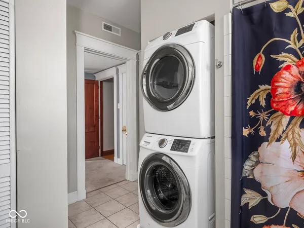 $1,800 | 2161 North Meridian Street, Unit 4, Indianapolis, IN 46202