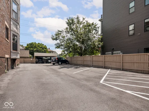 $1,800 | 2161 North Meridian Street, Unit 4, Indianapolis, IN 46202