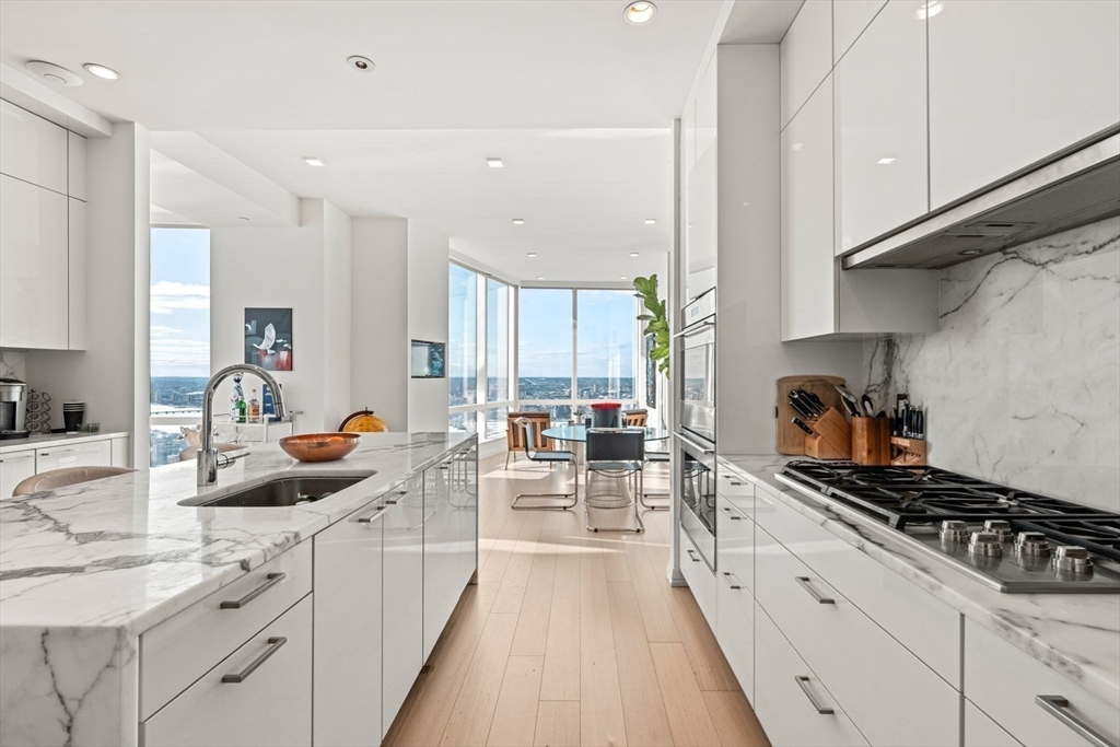 1 Franklin Street, Unit 5002 Boston, MA 02110 - Photo 15 of 40