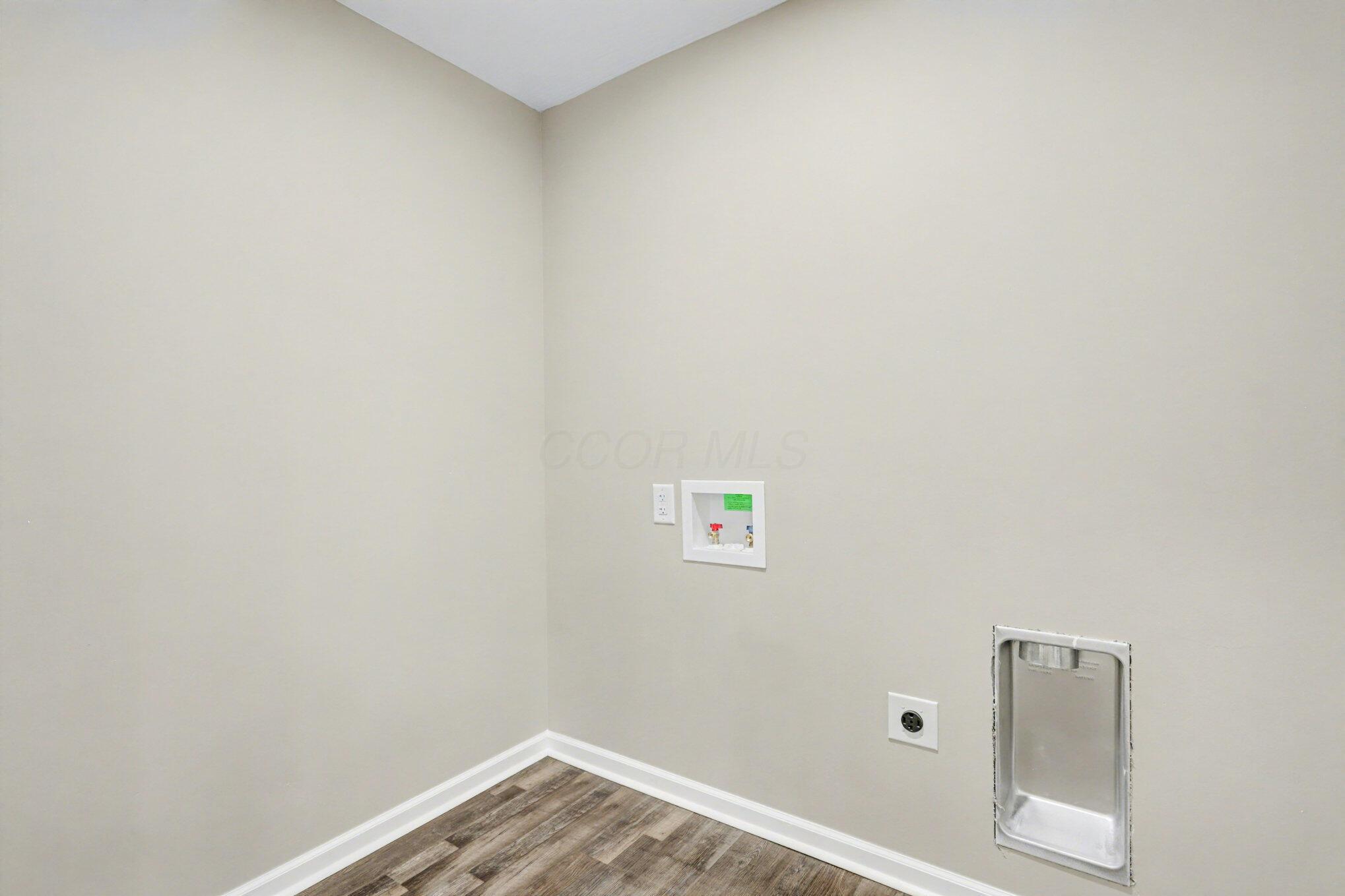 10950 Graffis Road Southeast Bremen, OH 43107 - Photo 13 of 29 Laundry