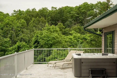 $669,000 | 452 Cunningham Road, Durham, NY 12422