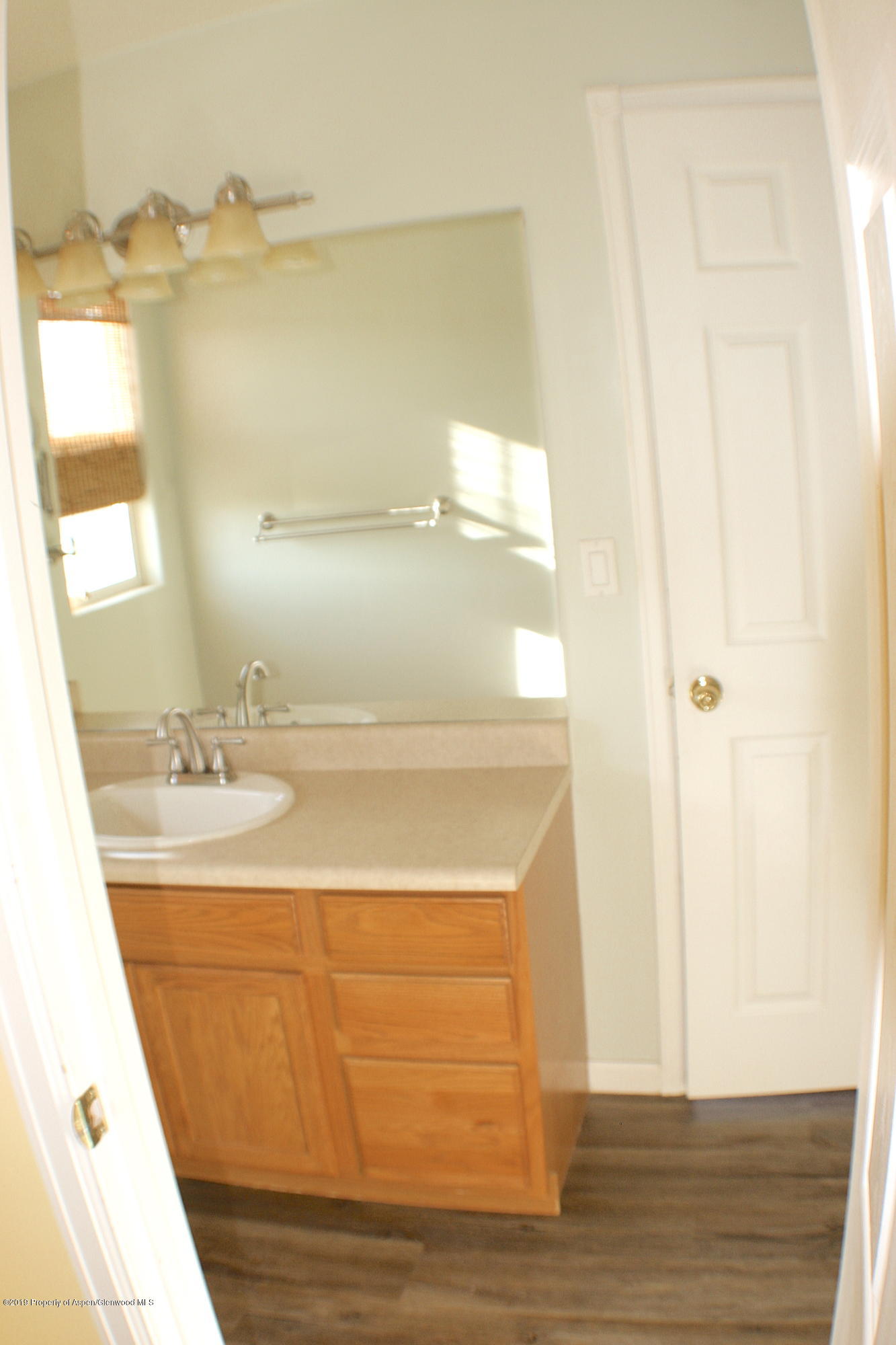539 West 30th Street Rifle, CO 81650 - Photo 17 of 27 Master bath