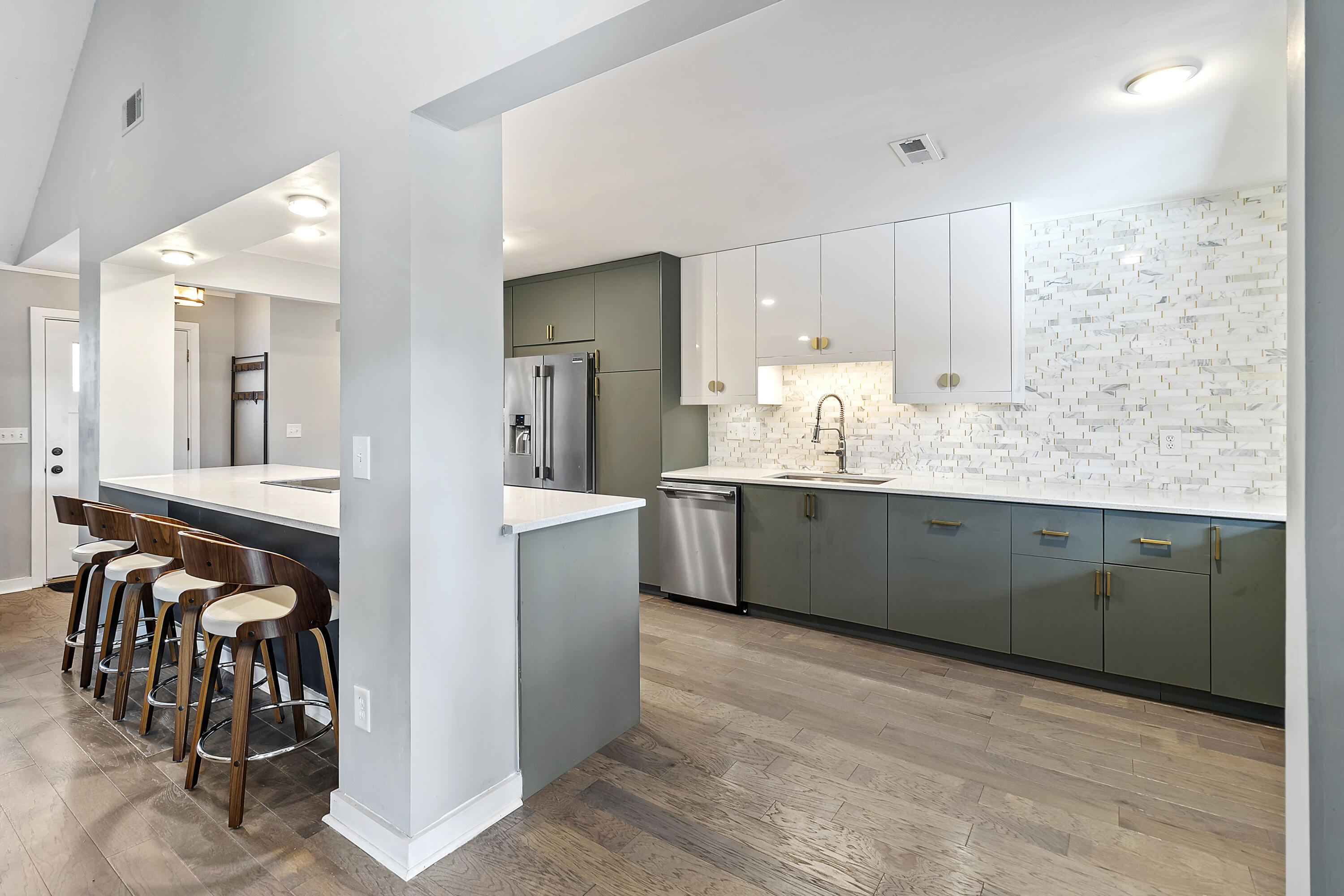 1663 Sulgrave Road Charleston, SC 29414 - Photo 6 of 49 4L1A7162