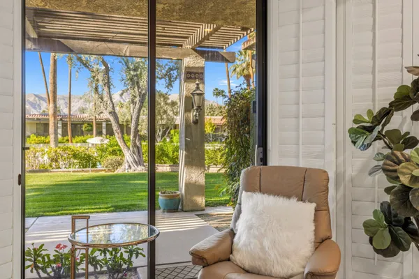 $1,195,000 | 69 Dartmouth Drive, Rancho Mirage, CA 92270