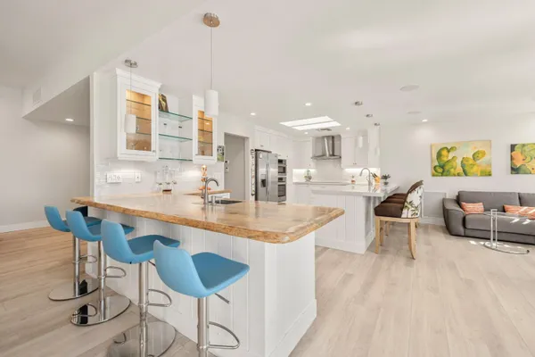 $1,195,000 | 69 Dartmouth Drive, Rancho Mirage, CA 92270