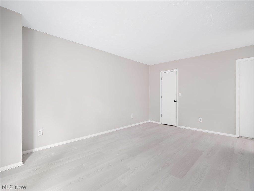 28300 Detroit Road, Unit D3 Westlake, OH 44145 - Photo 28 of 37 Primary bedroom