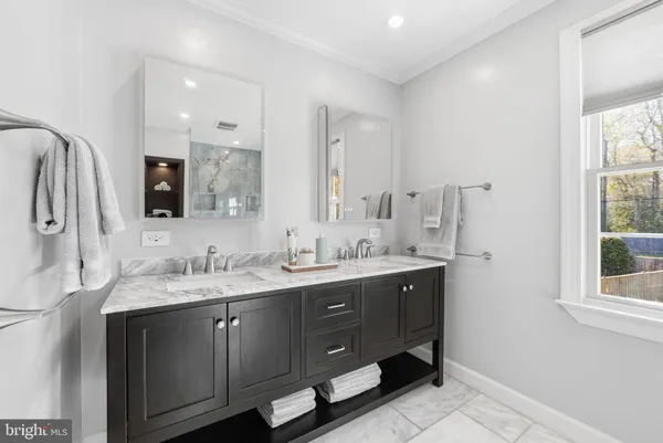$995,000 | 5612 Kemp Lane, Burke, VA 22015