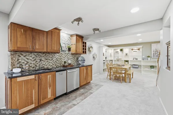 $995,000 | 5612 Kemp Lane, Burke, VA 22015