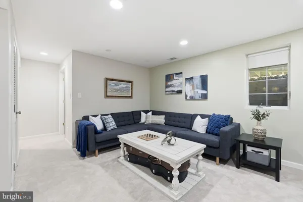 $995,000 | 5612 Kemp Lane, Burke, VA 22015