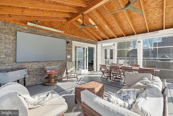 $995,000 | 5612 Kemp Lane, Burke, VA 22015