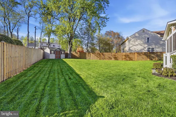 $995,000 | 5612 Kemp Lane, Burke, VA 22015