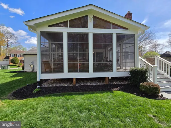 $995,000 | 5612 Kemp Lane, Burke, VA 22015