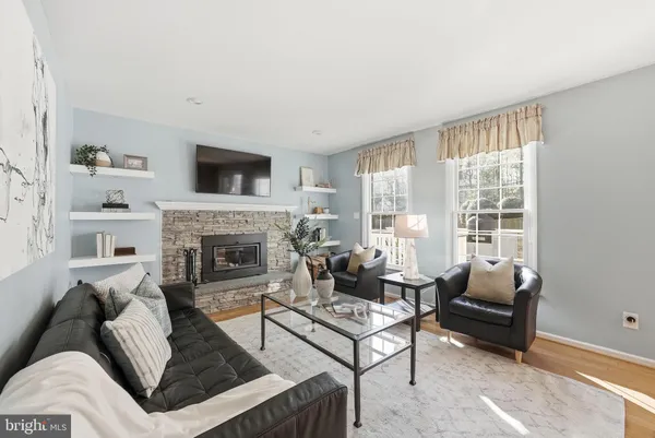 $995,000 | 5612 Kemp Lane, Burke, VA 22015