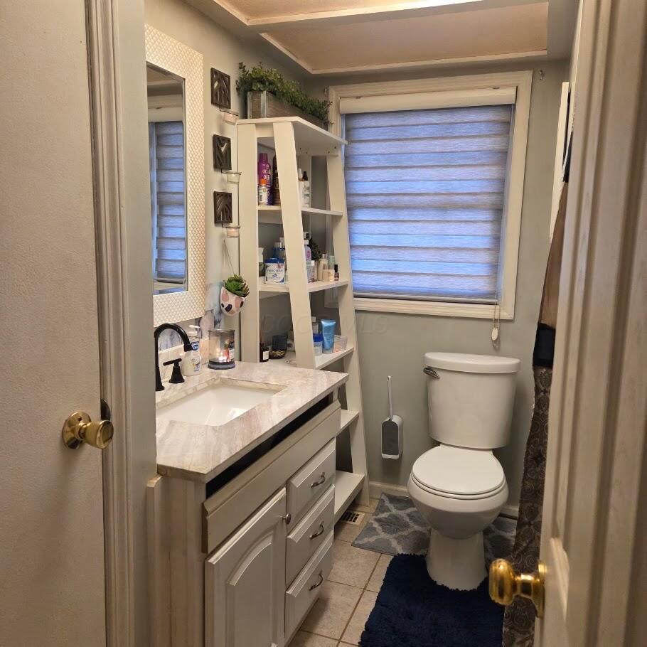 1047 Sunview Road Reynoldsburg, OH 43068 - Photo 5 of 10 bathroom