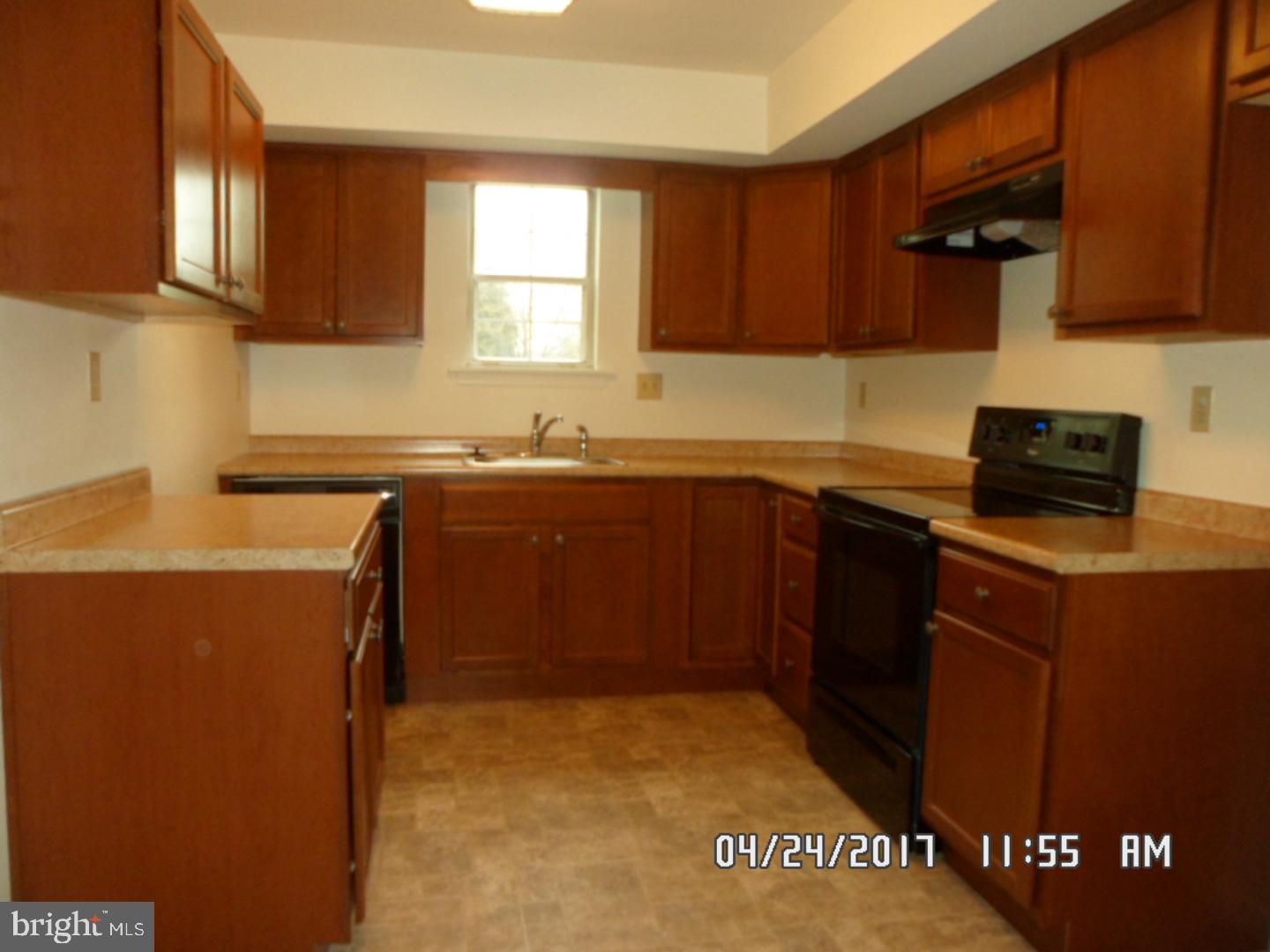 51 Stonegate Road Quakertown, PA 18951 - Photo 8 of 20 Gallery Image 8