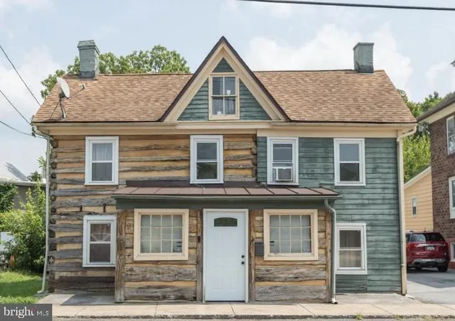 $249,990 | 131 South Massanutten Street, Strasburg, VA 22657