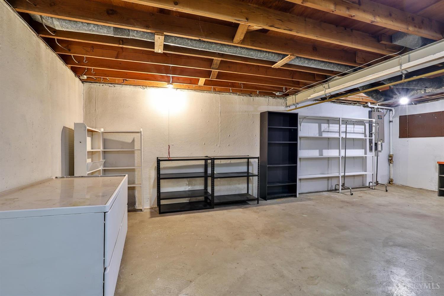 1 Hadley Road Cincinnati, OH 45218 - Photo 32 of 50 Gallery Image 32