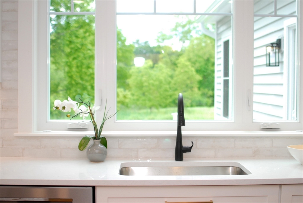 461 Old Bedford Road Concord, MA 01742 - Photo 10 of 42 Gallery Image 10