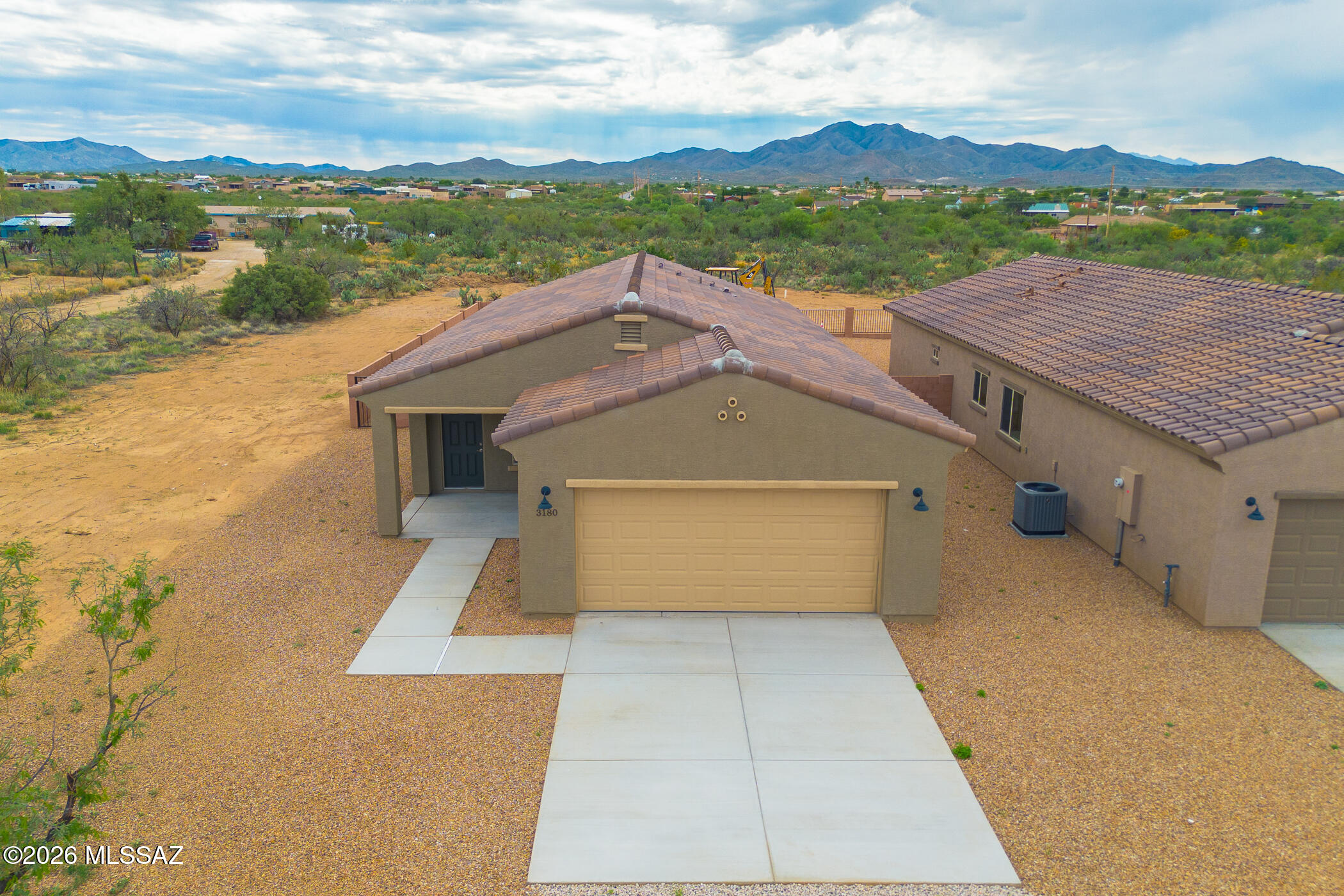 3180 East Andrada Road Vail, AZ 85641 - Photo 4 of 46