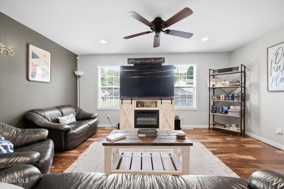 84 Plank Road Poestenkill, NY 12140 - Photo 4 of 33 03-DSC07529