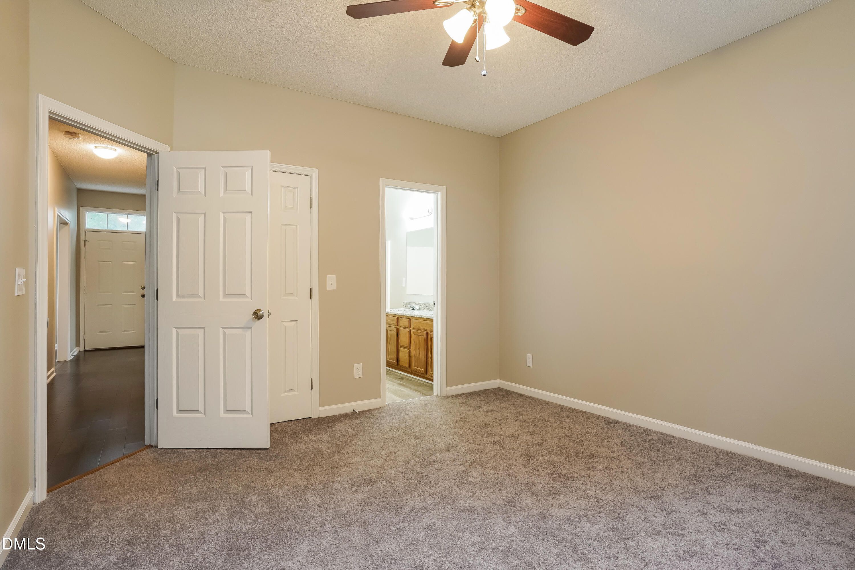 6014 River Lake Circle Raleigh, NC 27604 - Photo 8 of 17 009-photo-master-bedroom-7532026