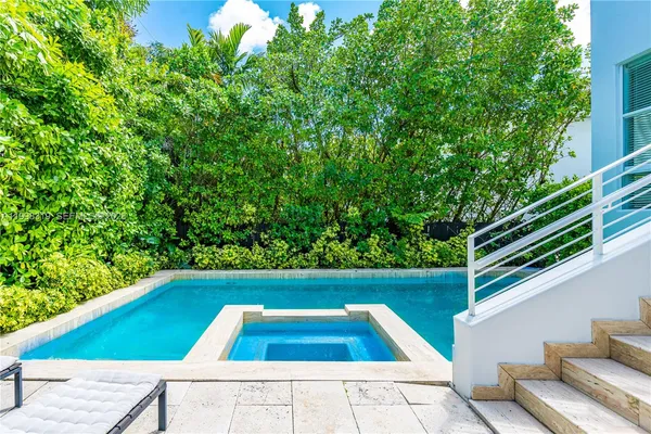 $25,500 | 435 Hampton Lane, Key Biscayne, FL 33149