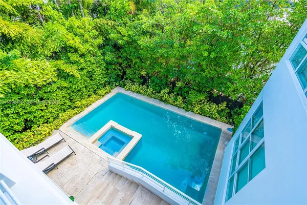 $25,500 | 435 Hampton Lane, Key Biscayne, FL 33149