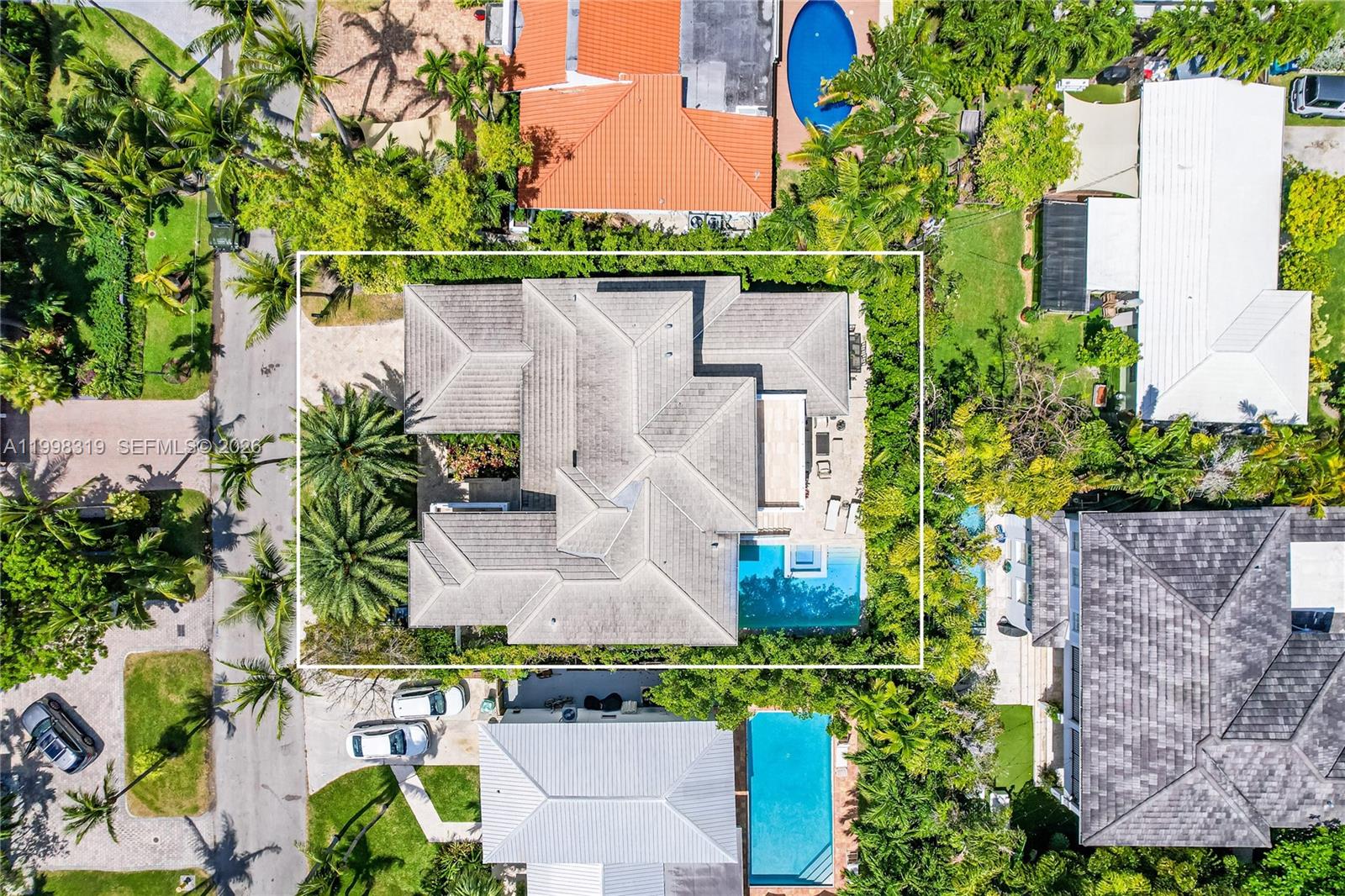 435 Hampton Lane Key Biscayne, FL 33149 - Photo 2 of 60