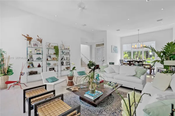 $25,500 | 435 Hampton Lane, Key Biscayne, FL 33149