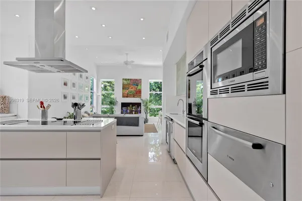 $25,500 | 435 Hampton Lane, Key Biscayne, FL 33149