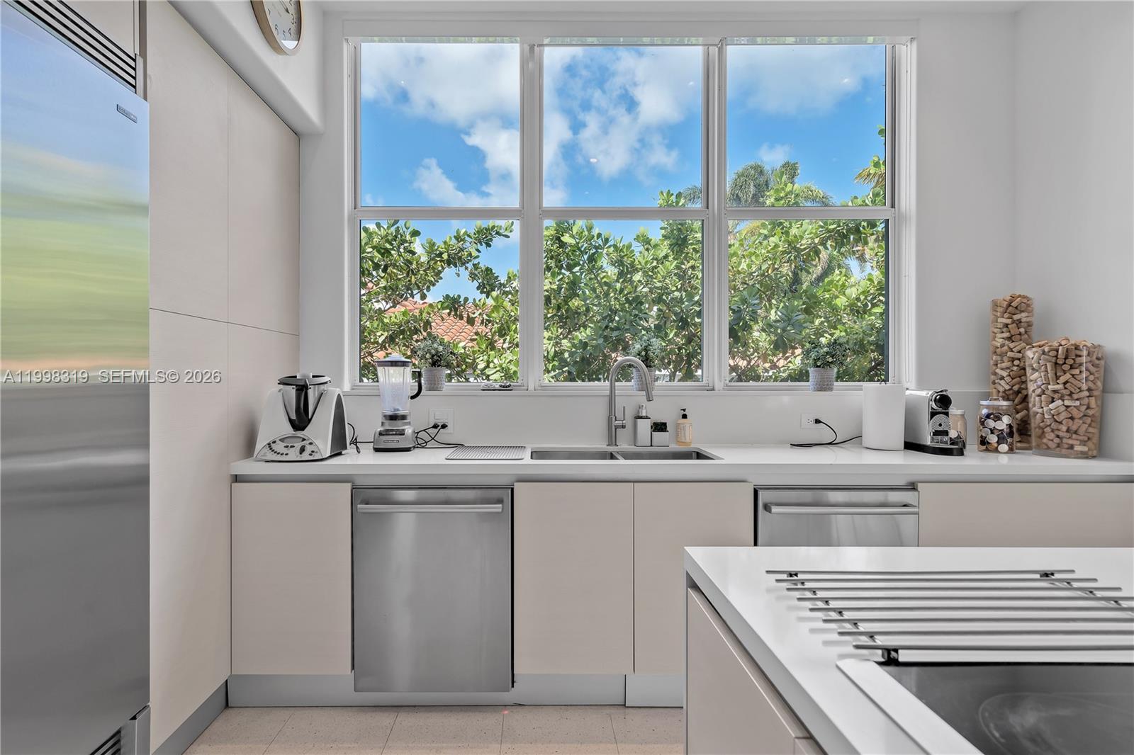 435 Hampton Lane Key Biscayne, FL 33149 - Photo 27 of 60