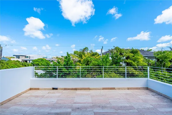 $25,500 | 435 Hampton Lane, Key Biscayne, FL 33149