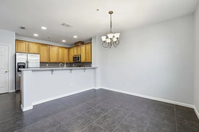 $2,500 | 4000 Innovator Drive, Unit 19101, Sacramento, CA 95834