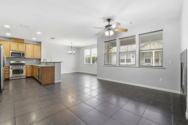 $2,500 | 4000 Innovator Drive, Unit 19101, Sacramento, CA 95834