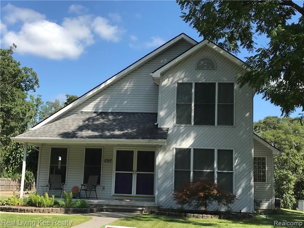 2317 Culbertson Avenue Rochester, MI 48307 - Photo 1 of 32
