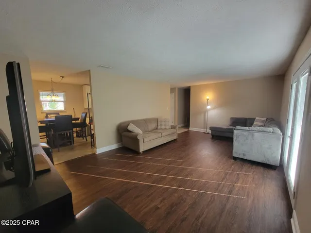 $2,300 | 3136 Lawton Court, Panama City, FL 32405