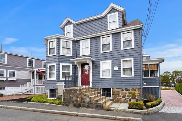 $795,000 | 12 Darling Street, Unit 2, Marblehead, MA 01945