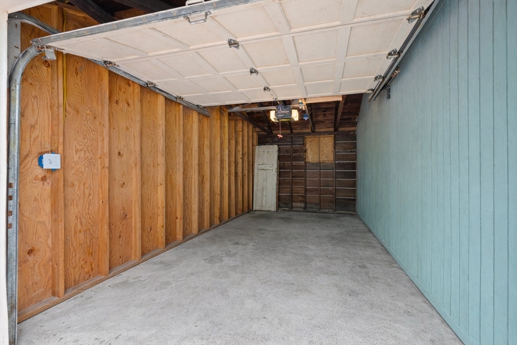 12 Darling Street, Unit 2 Marblehead, MA 01945 - Photo 16 of 25