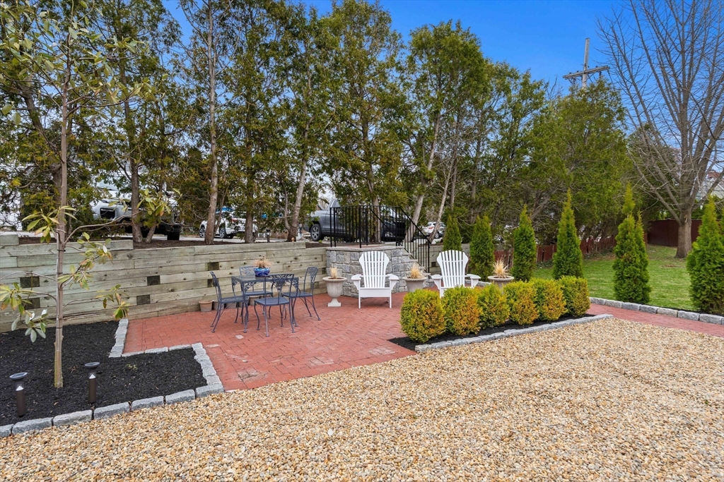 12 Darling Street, Unit 2 Marblehead, MA 01945 - Photo 20 of 25