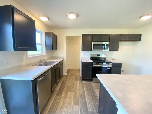 $270,000 | 2019 Sandhill Drive, Seymour, IN 47274