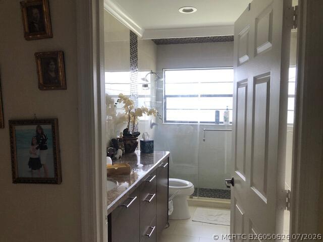 7960 Chula Vista Crescent Boca Raton, FL 33433 - Photo 22 of 27 the 2nd bathroom
