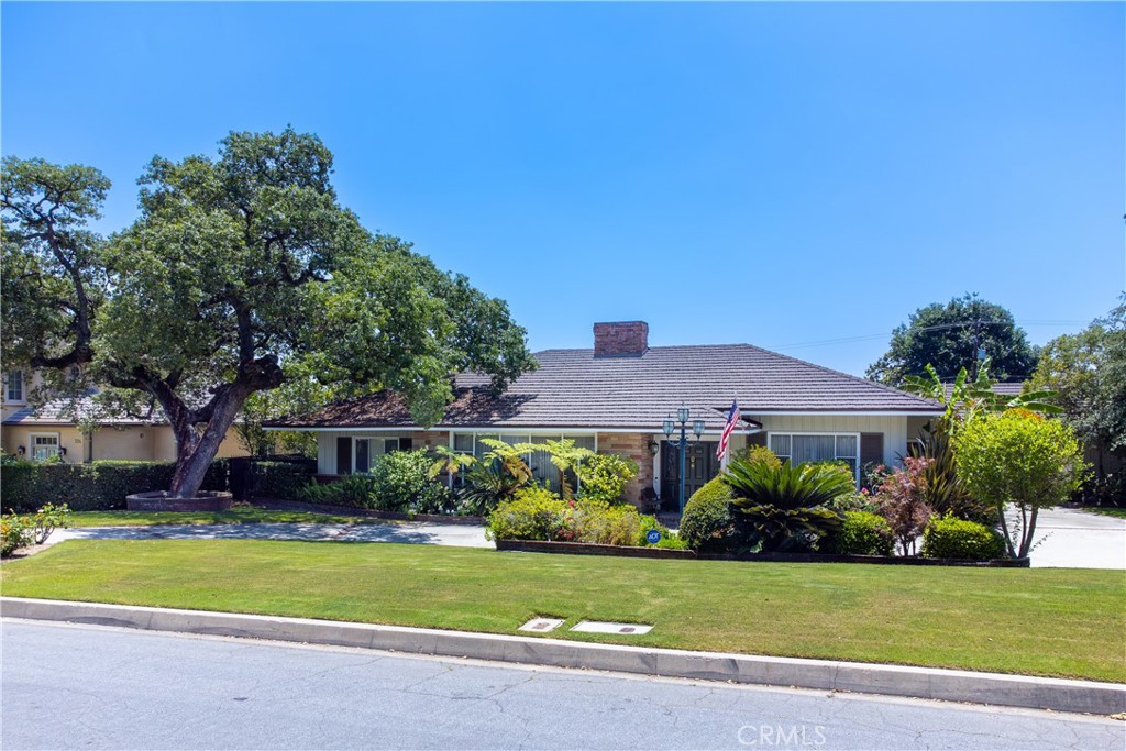 734 Hampton Road Arcadia, CA 91006 - Photo 1 of 1 a view of a house with a garden
