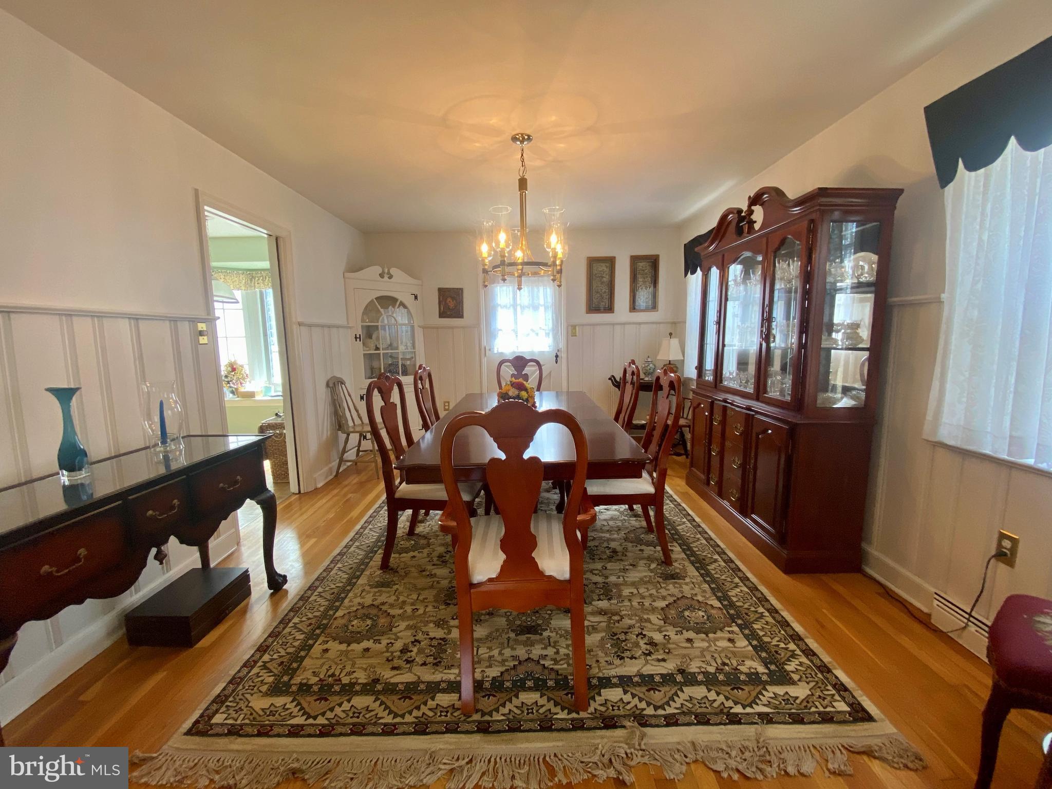 6436 Drexel Road Philadelphia, PA 19151 - Photo 8 of 11 Dining Room