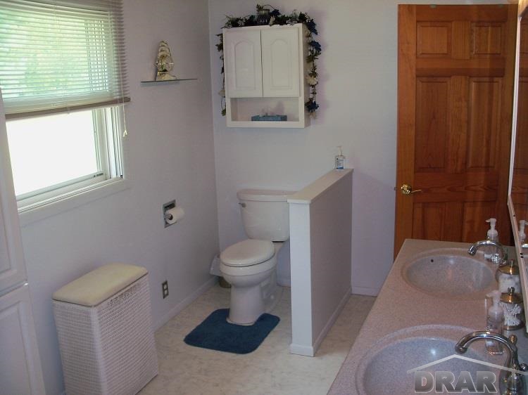 13213 Harris Road Chesaning, MI 48616 - Photo 12 of 18 31205079-11.JPG