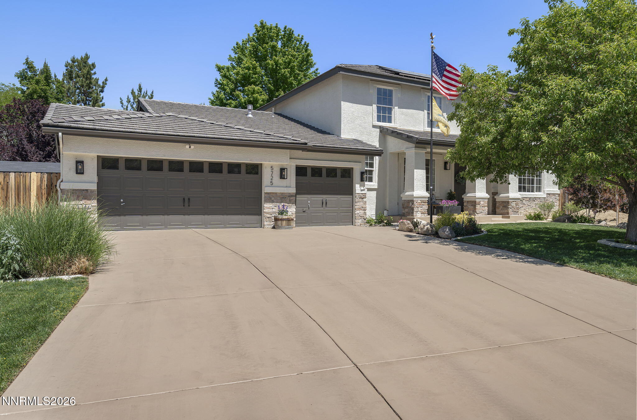 5725 Stillmeadow Court Reno, NV 89502 - Photo 3 of 64 3-web-or-mls-_DSC9562