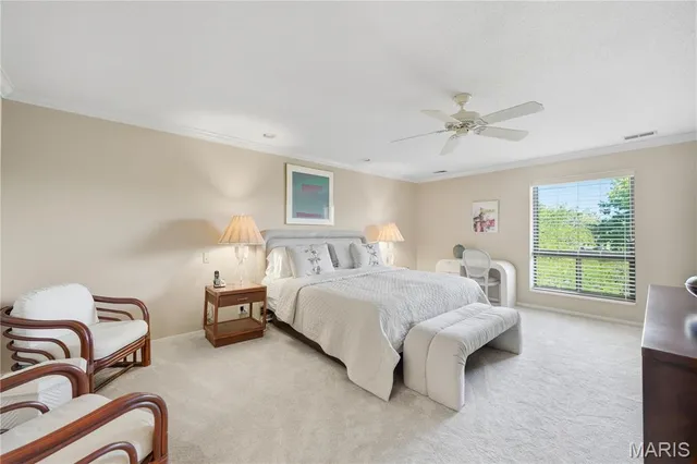 $399,000 | 585 Coeur De Royale Drive, Unit 405, Creve Coeur, MO 63141