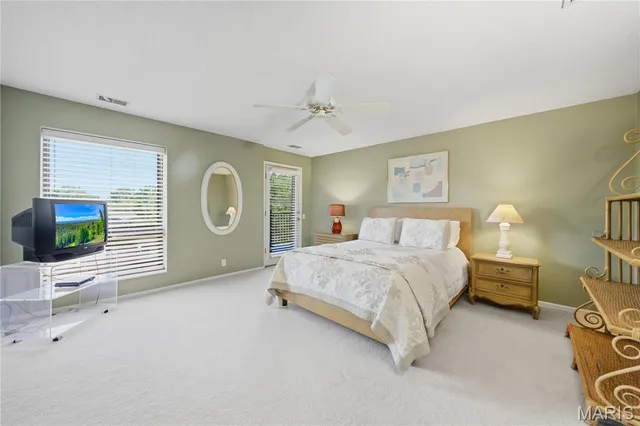 $399,000 | 585 Coeur De Royale Drive, Unit 405, Creve Coeur, MO 63141