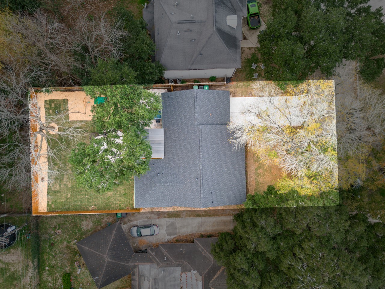 5539 Edith Street Houston, TX 77081 - Photo 50 of 50 an aerial view of a house with a yard