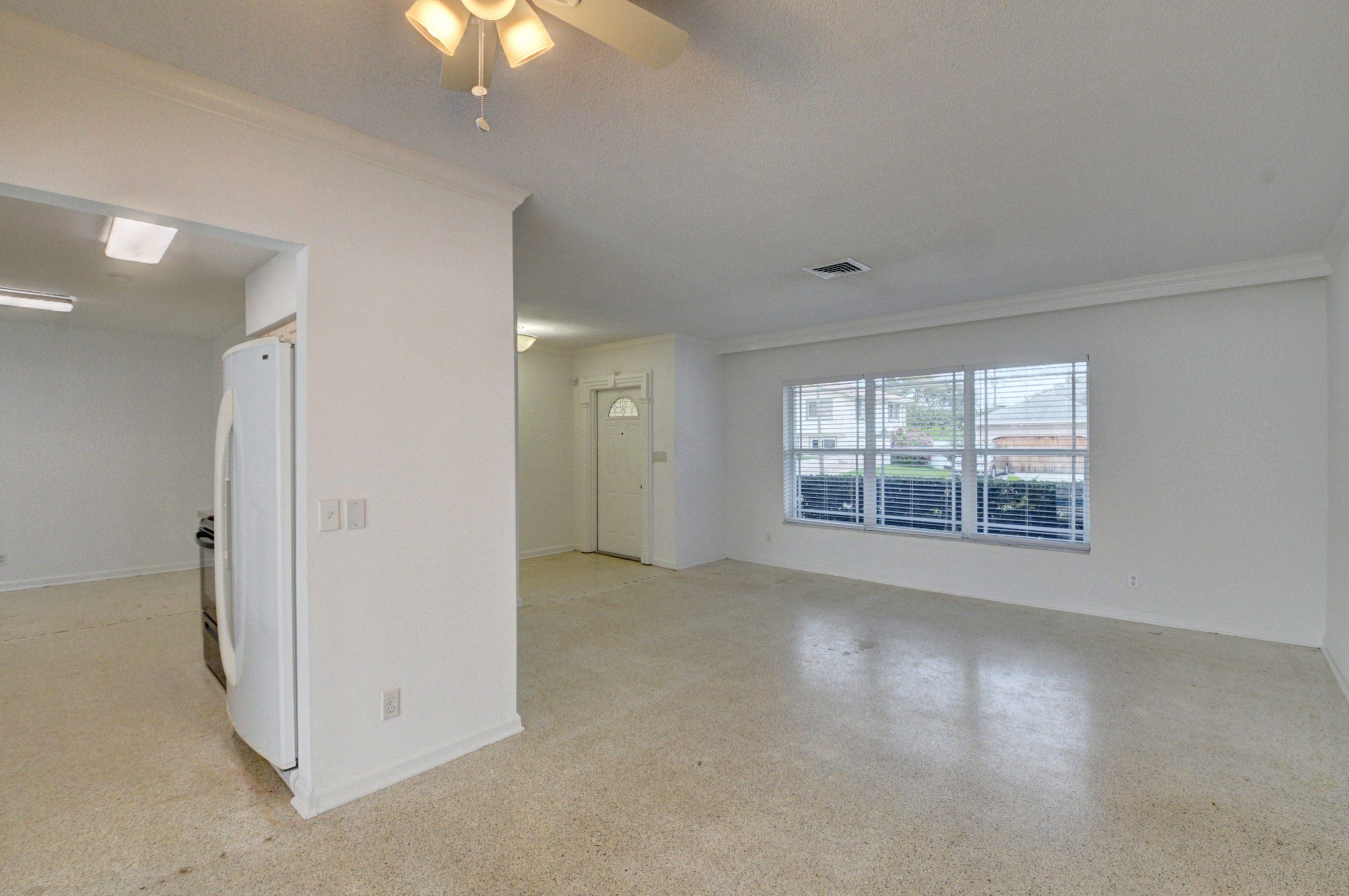 984 Southwest 3rd Street Boca Raton, FL 33486 - Photo 8 of 36 Kitchen/Dining/Living